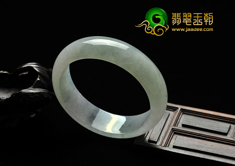 糯冰种淡春带彩缅甸翡翠A货手镯（56.1mm）