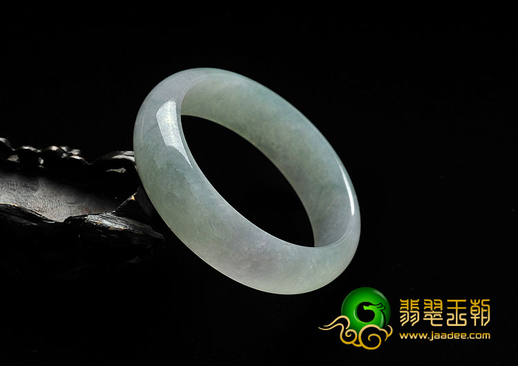 糯冰种淡春带彩缅甸翡翠A货手镯（56.1mm）