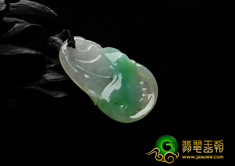 糯冰种翠色缅甸翡翠A货英明神武挂件