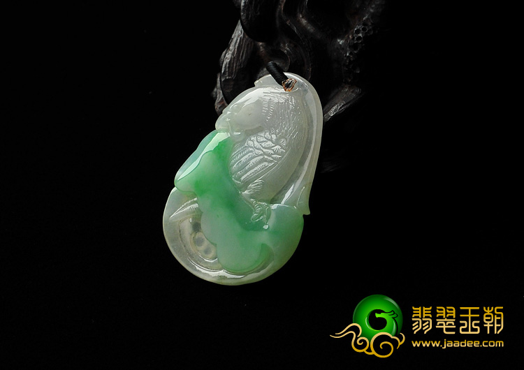 糯冰种翠色缅甸翡翠A货英明神武挂件