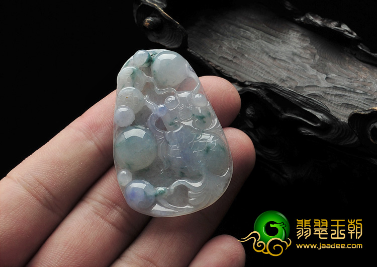 冰种紫罗兰飘花缅甸翡翠A货年年有余挂件
