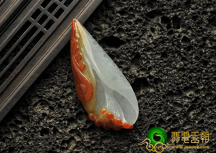 糯冰种红翡缅甸翡翠A货玉兰花挂件