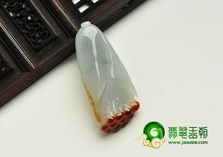 糯冰种红翡缅甸翡翠A货玉兰花挂件