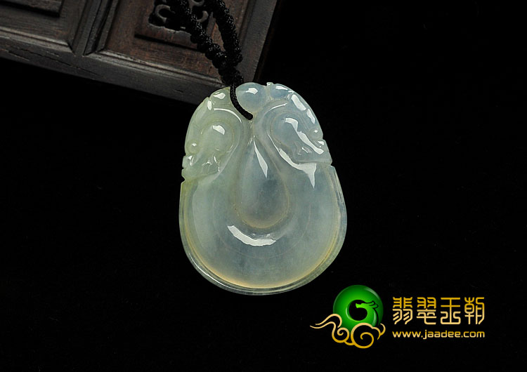 冰种缅甸翡翠A货双龙如意挂件