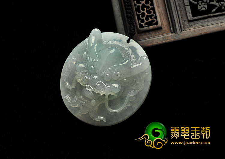 糯冰种淡晴水缅甸翡翠A货龙头挂件