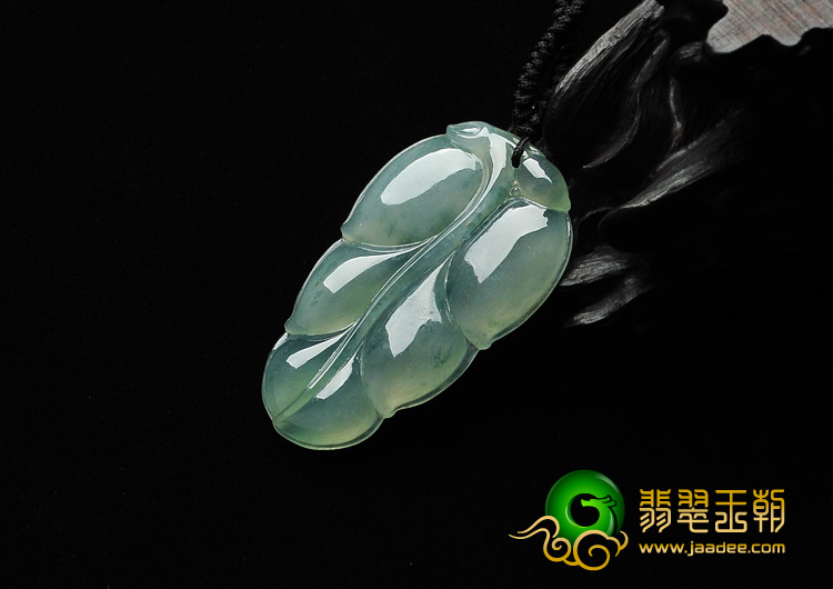 冰种飘花缅甸翡翠A货叶子挂件
