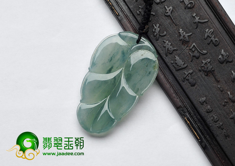 冰种飘花缅甸翡翠A货叶子挂件