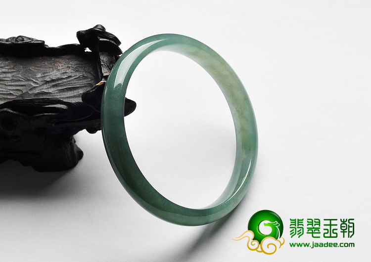 糯冰种晴水缅甸翡翠A货手镯（62.6mm）