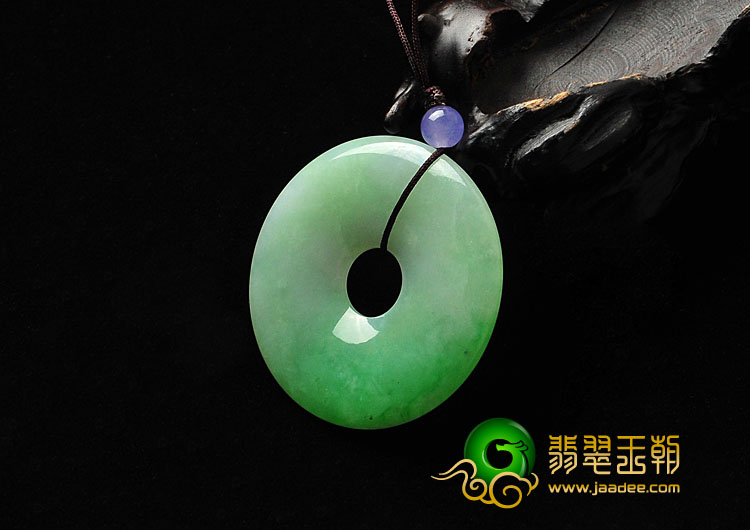糯冰种翠色缅甸翡翠A货平安扣挂件