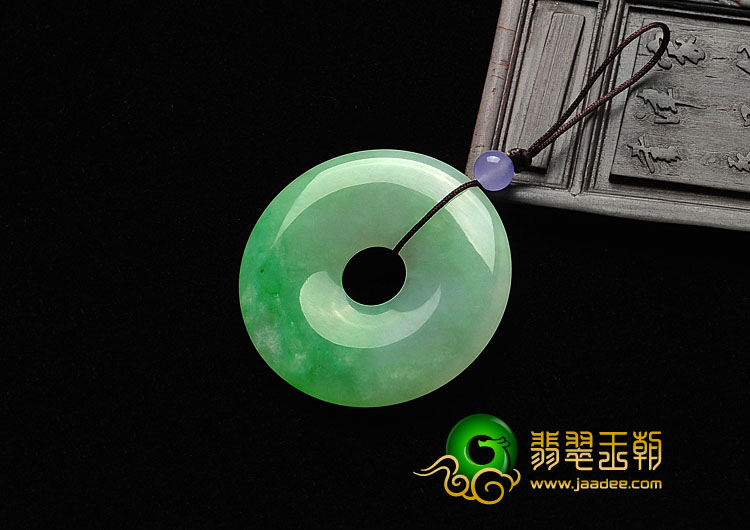 糯冰种翠色缅甸翡翠A货平安扣挂件
