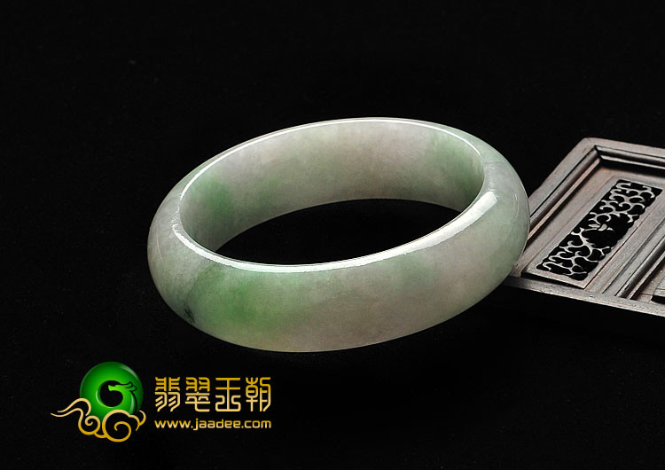 糯冰种春带彩缅甸翡翠A货手镯（55.1mm）