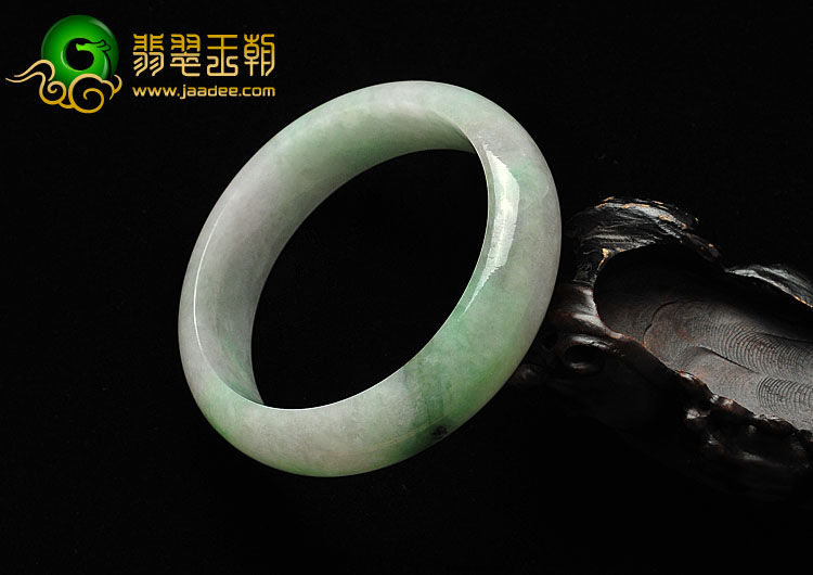 糯冰种春带彩缅甸翡翠A货手镯（55.1mm）