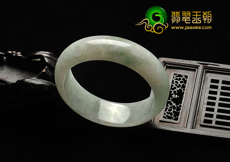 糯冰种晴水缅甸翡翠A货手镯（55.1mm）