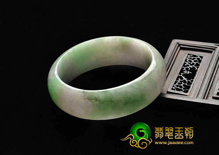 糯冰种春带彩缅甸翡翠A货手镯（51.1mm）