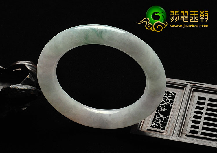 糯冰种淡紫罗兰飘花缅甸翡翠A货圆条手镯（57.4mm）