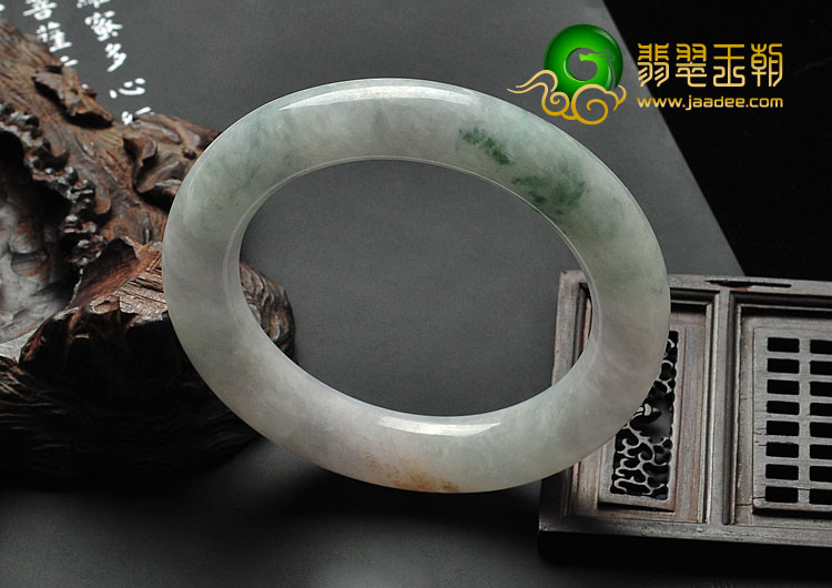 糯冰种淡紫罗兰飘花缅甸翡翠A货圆条手镯（57.4mm）