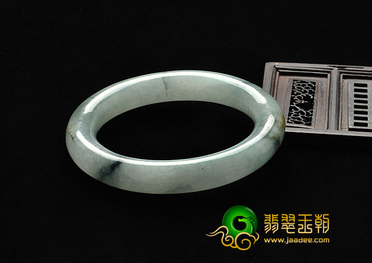 糯冰种黄翡飘花缅甸翡翠A货圆条手镯（58.5mm）
