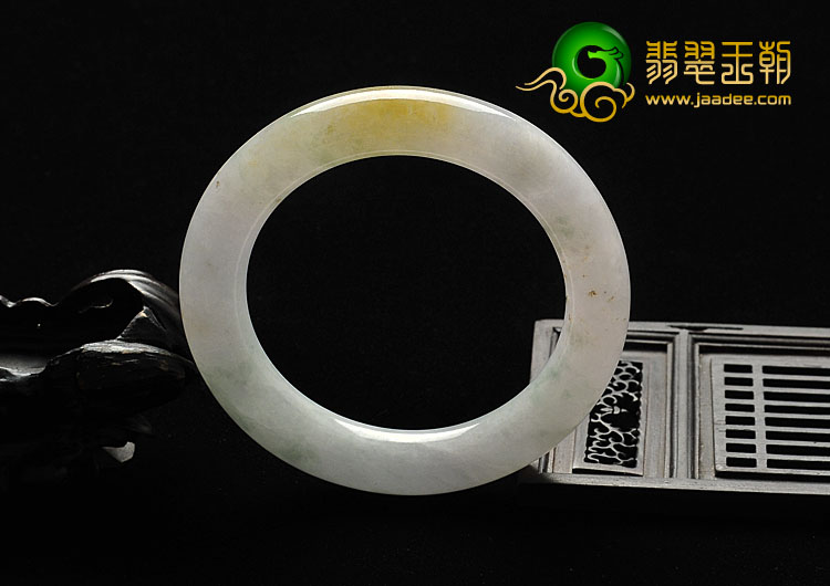 糯冰种紫罗兰黄翡略飘花缅甸翡翠A货圆条手镯（55.2mm）