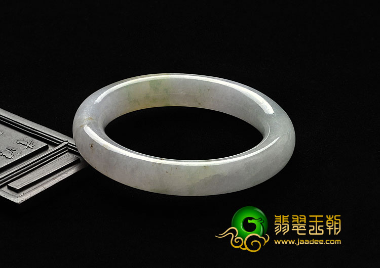 糯冰种紫罗兰黄翡略飘花缅甸翡翠A货圆条手镯（55.2mm）