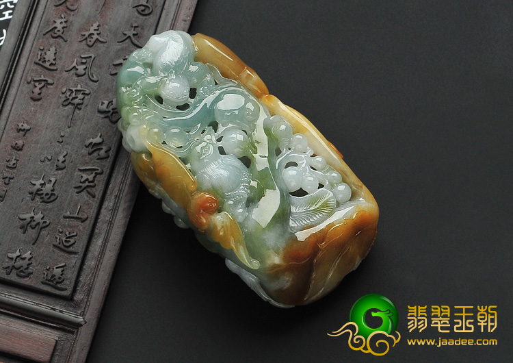 糯冰种黄翡缅甸翡翠A货喜上眉梢挂件/手玩件