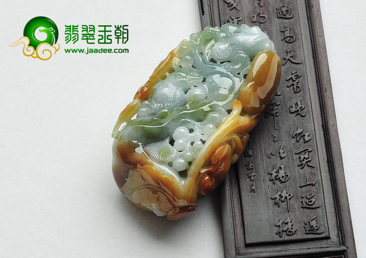 糯冰种黄翡缅甸翡翠A货喜上眉梢挂件/手玩件