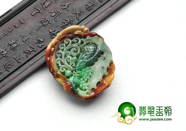 糯冰种褐黄翡翠色缅甸翡翠A货年年有余挂件