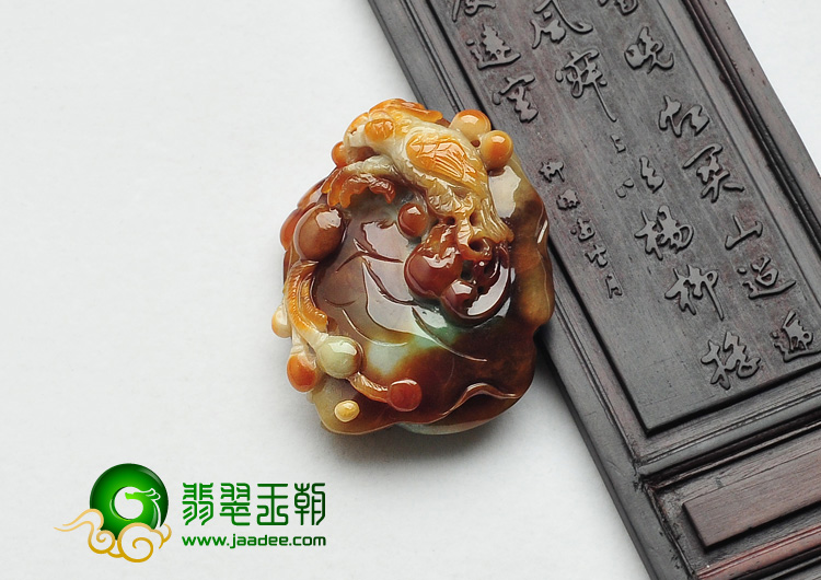 糯冰种褐黄翡翠色缅甸翡翠A货英明神武挂件
