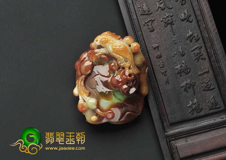 糯冰种褐黄翡翠色缅甸翡翠A货英明神武挂件