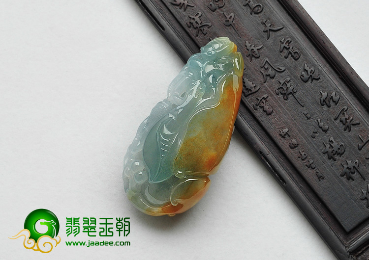 feicui冰种三彩缅甸翡翠A货螳螂捕蝉挂件
