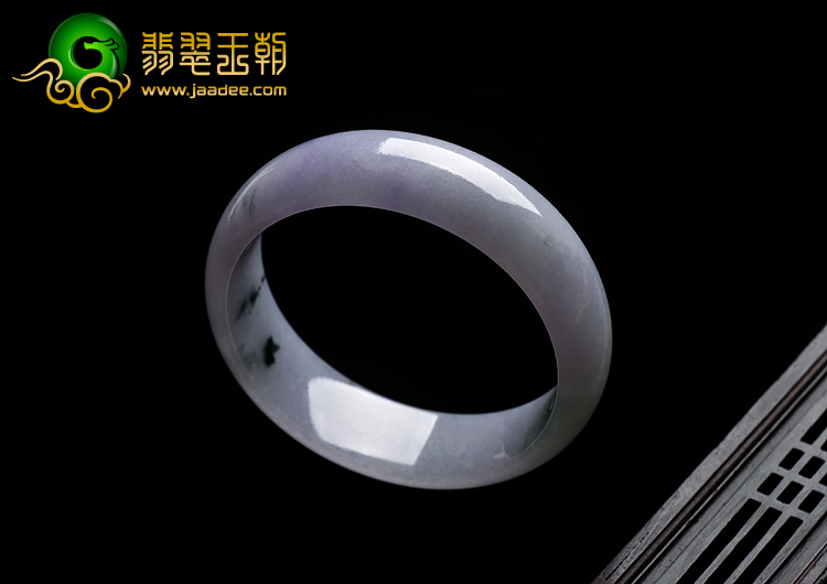 糯冰种春带彩略飘花缅甸翡翠A货手镯（59mm）