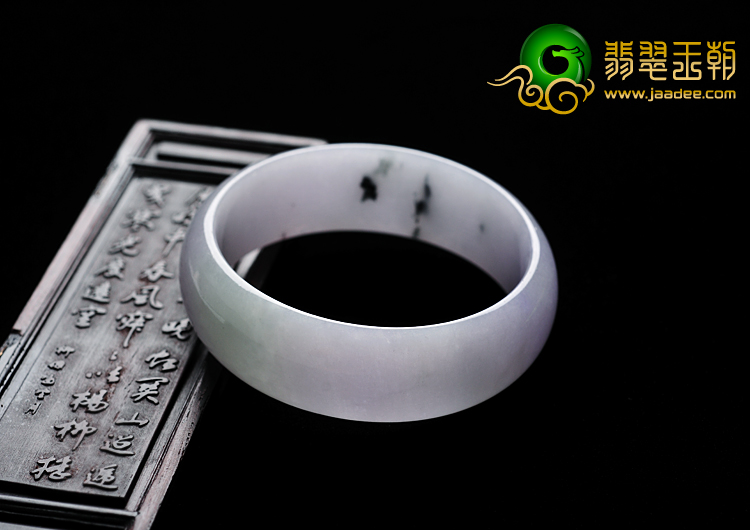 糯冰种春带彩略飘花缅甸翡翠A货手镯（59mm）