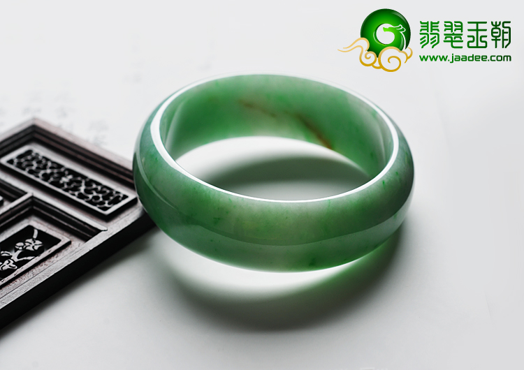糯冰种翠色略带黄翡缅甸翡翠A货手镯（59.7mm）