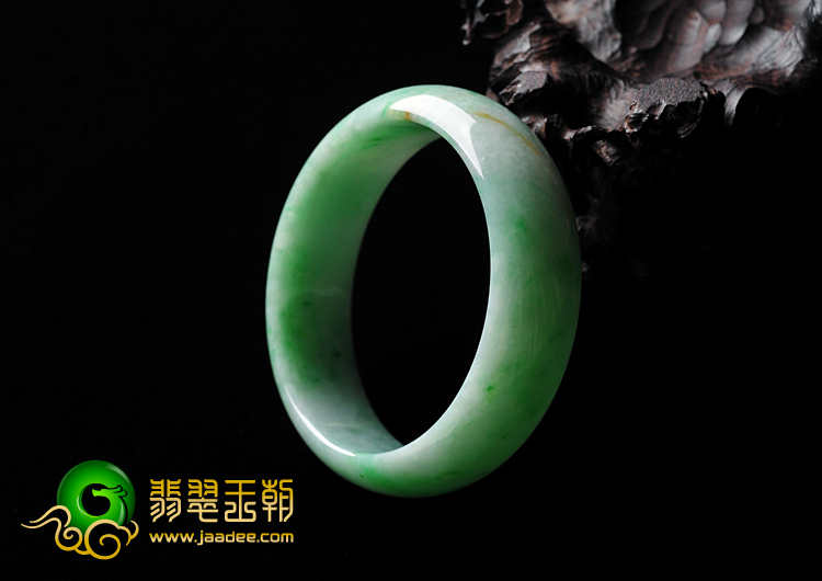 糯冰种翠色略带黄翡缅甸翡翠A货手镯（59.7mm）
