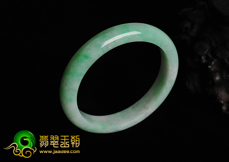 糯冰种翠色缅甸翡翠A货手镯（58.2mm）