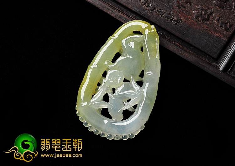 冰种黄翡缅甸翡翠A货灵猴抱竹挂件