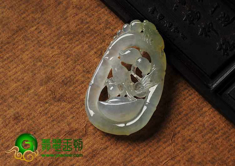 冰种黄色缅甸翡翠A货喜鹊闹春挂件