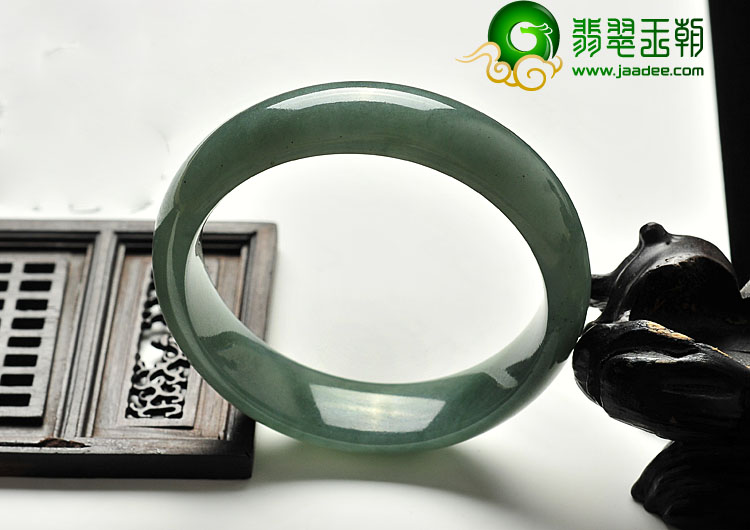 糯冰种蓝水缅甸翡翠A货手镯（52.2mm）