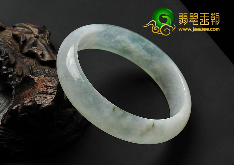 冰种略飘花缅甸翡翠A货手镯（58mm）