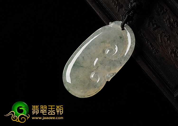 冰种淡黄翡飘花缅甸翡翠A货如意挂件