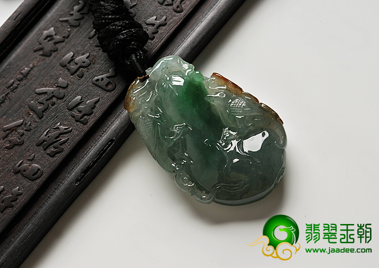 冰种三彩缅甸翡翠A货喜鹊报福挂件