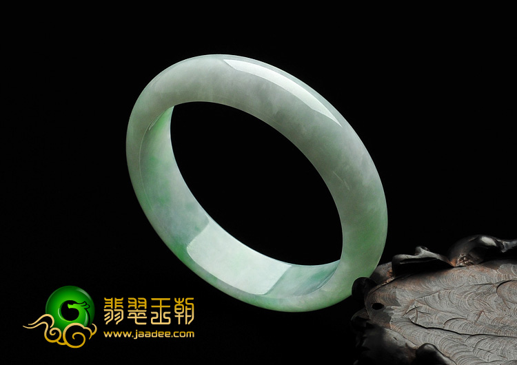 糯冰种翠色缅甸翡翠A货手镯（ 56.7mm）
