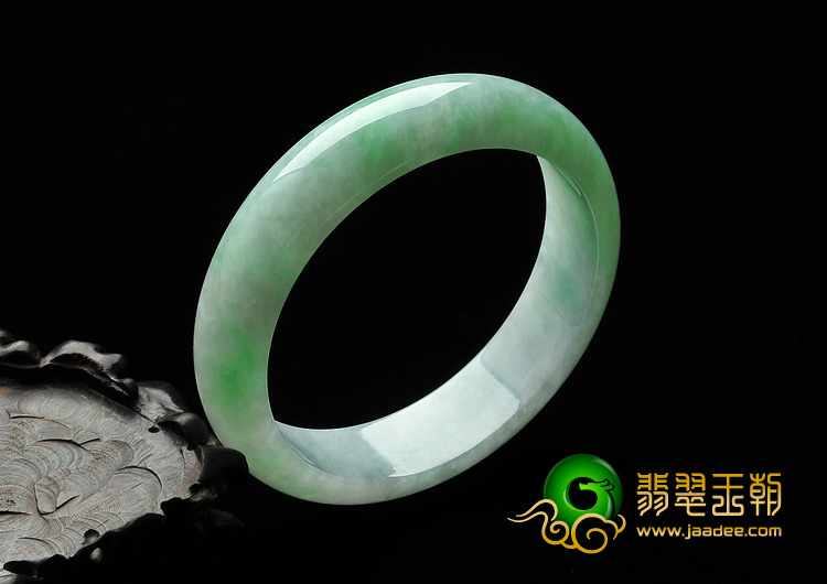 糯冰种翠色缅甸翡翠A货手镯（ 56.7mm）