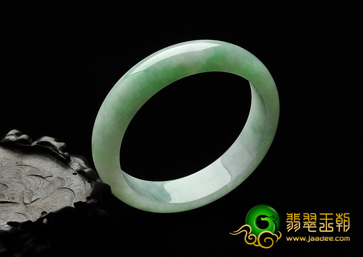 糯冰种翠色缅甸翡翠A货手镯（57.1mm）