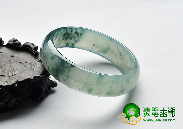 冰种飘花缅甸翡翠A货手镯（57.9mm）