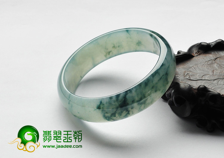 冰种飘花缅甸翡翠A货手镯（57.9mm）