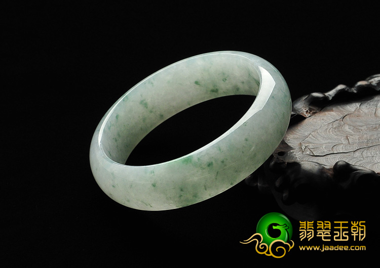 糯冰种飘花缅甸翡翠A货手镯（57.1mm）