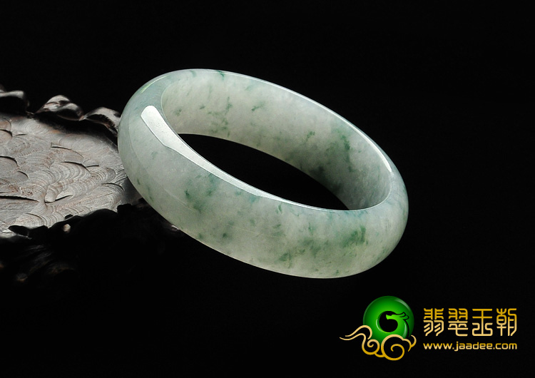 糯冰种飘花缅甸翡翠A货手镯（57.1mm）