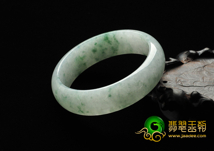 糯冰种飘花缅甸翡翠A货手镯（56.7mm）