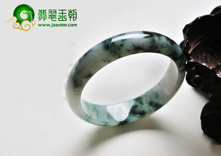糯冰种飘花缅甸翡翠A货手镯（57.8mm）