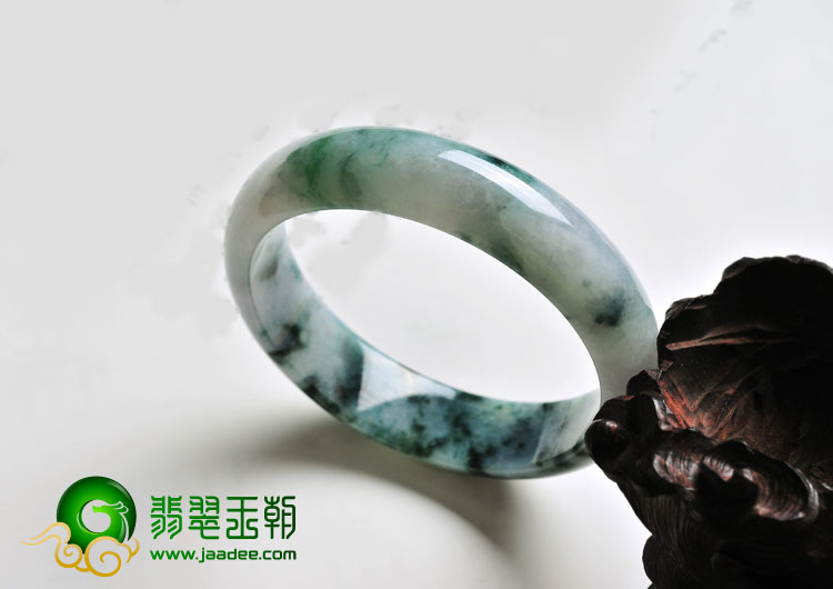 糯冰种飘花缅甸翡翠A货手镯（57.8mm）